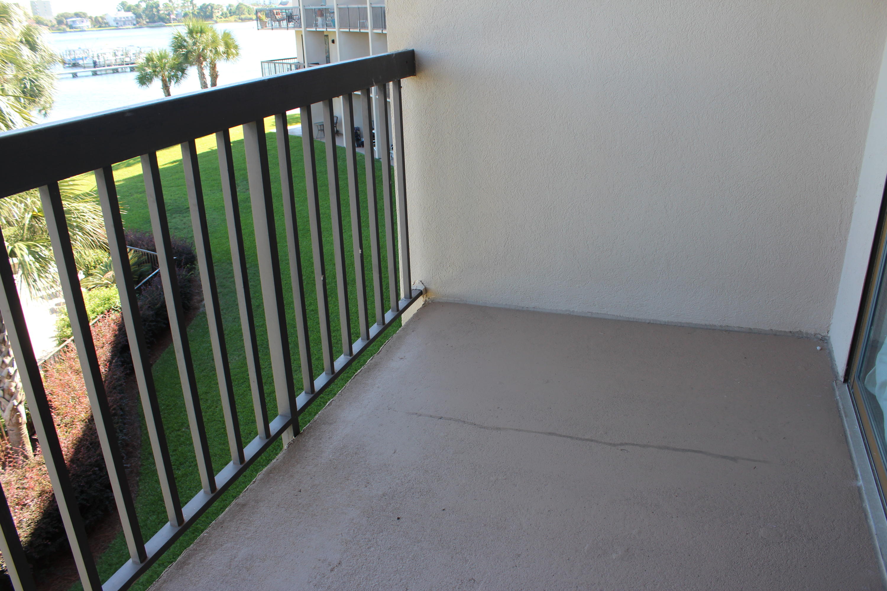 PIRATES BAY PH 1 - Residential