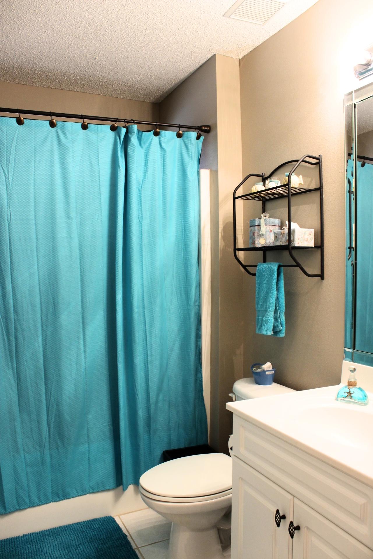 MELISSA OAKS - Residential