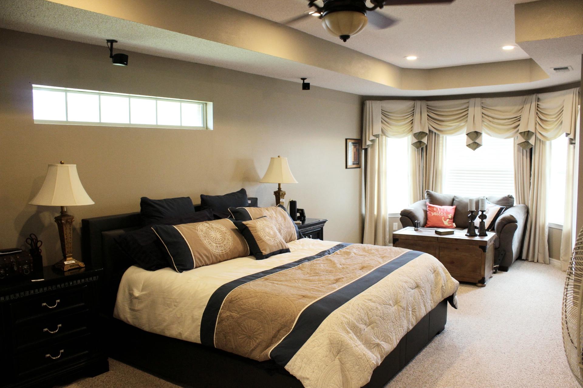 MELISSA OAKS - Residential