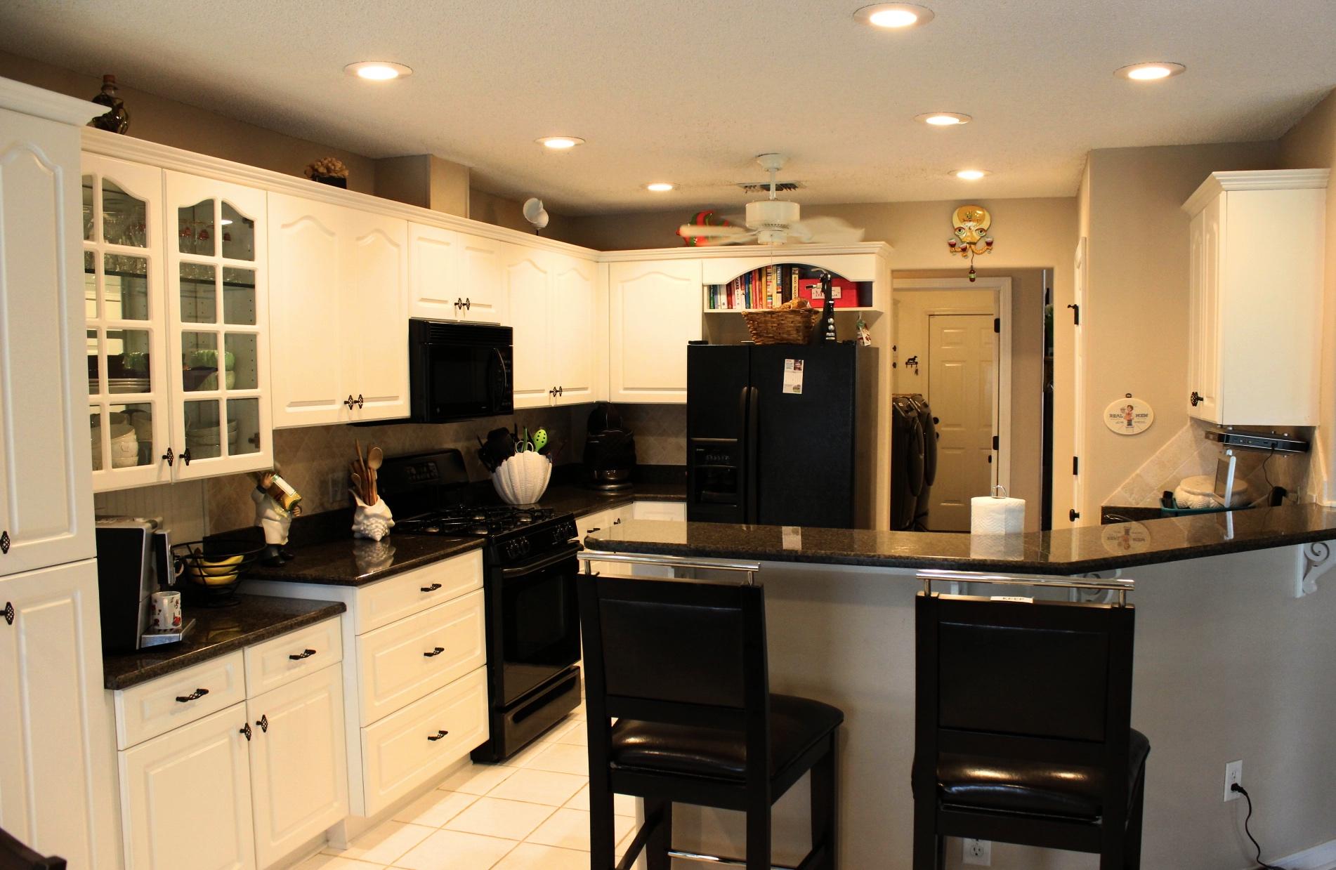 MELISSA OAKS - Residential