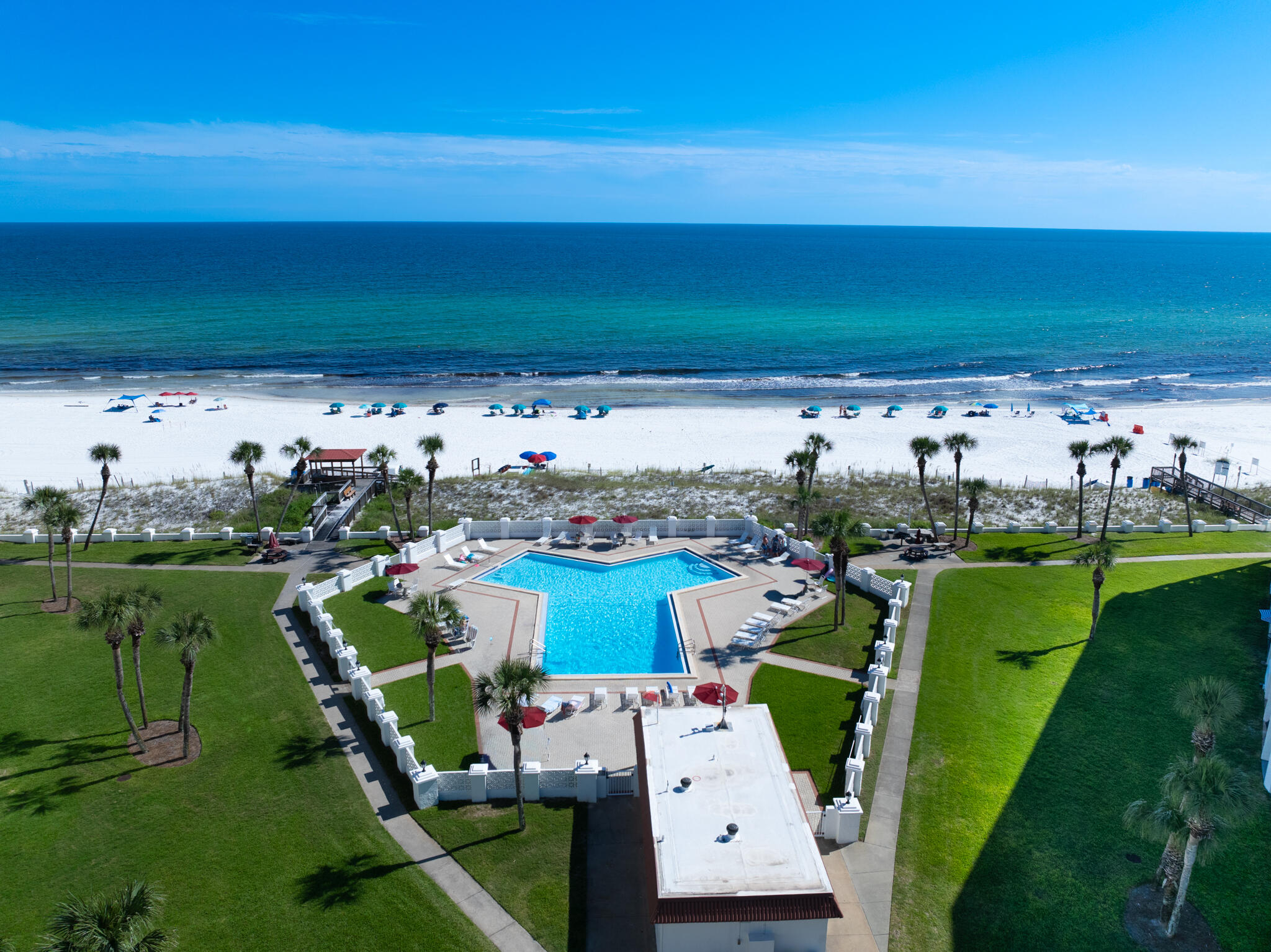 EL MATADOR CONDO - Residential
