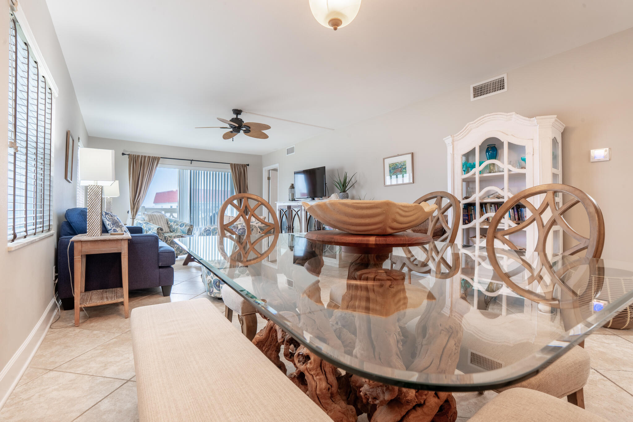 EL MATADOR CONDO - Residential