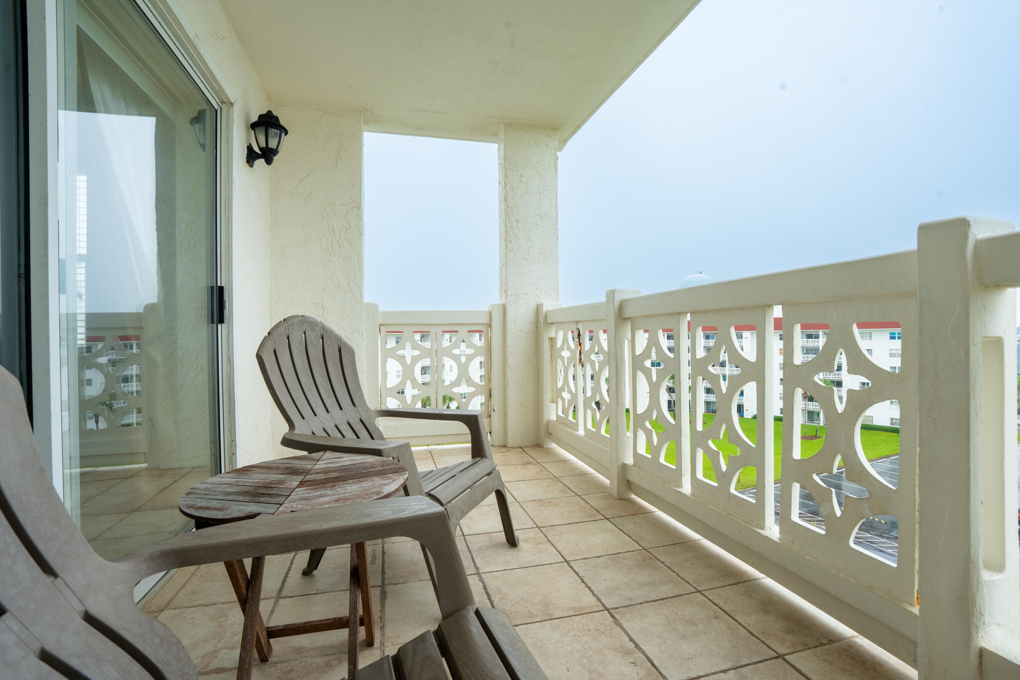 EL MATADOR CONDO - Residential