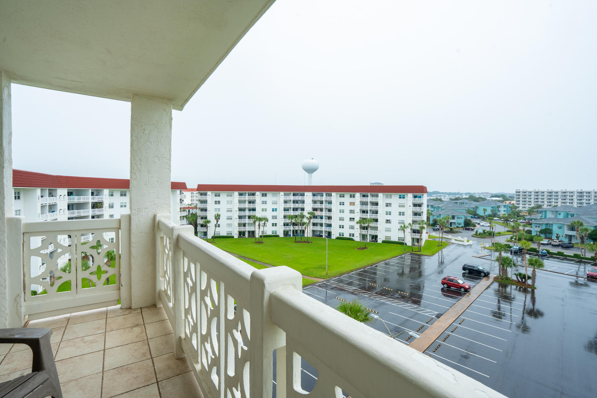 EL MATADOR CONDO - Residential