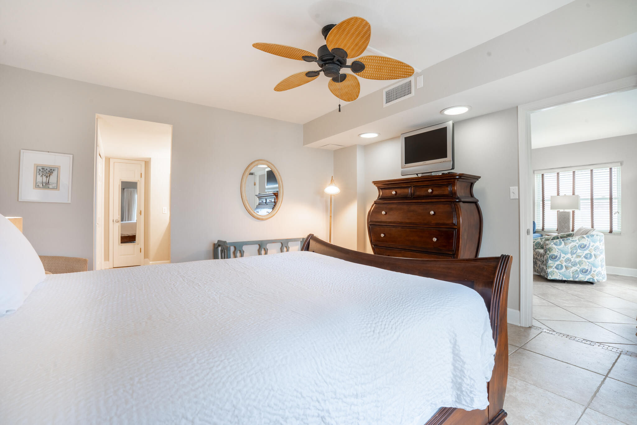 EL MATADOR CONDO - Residential