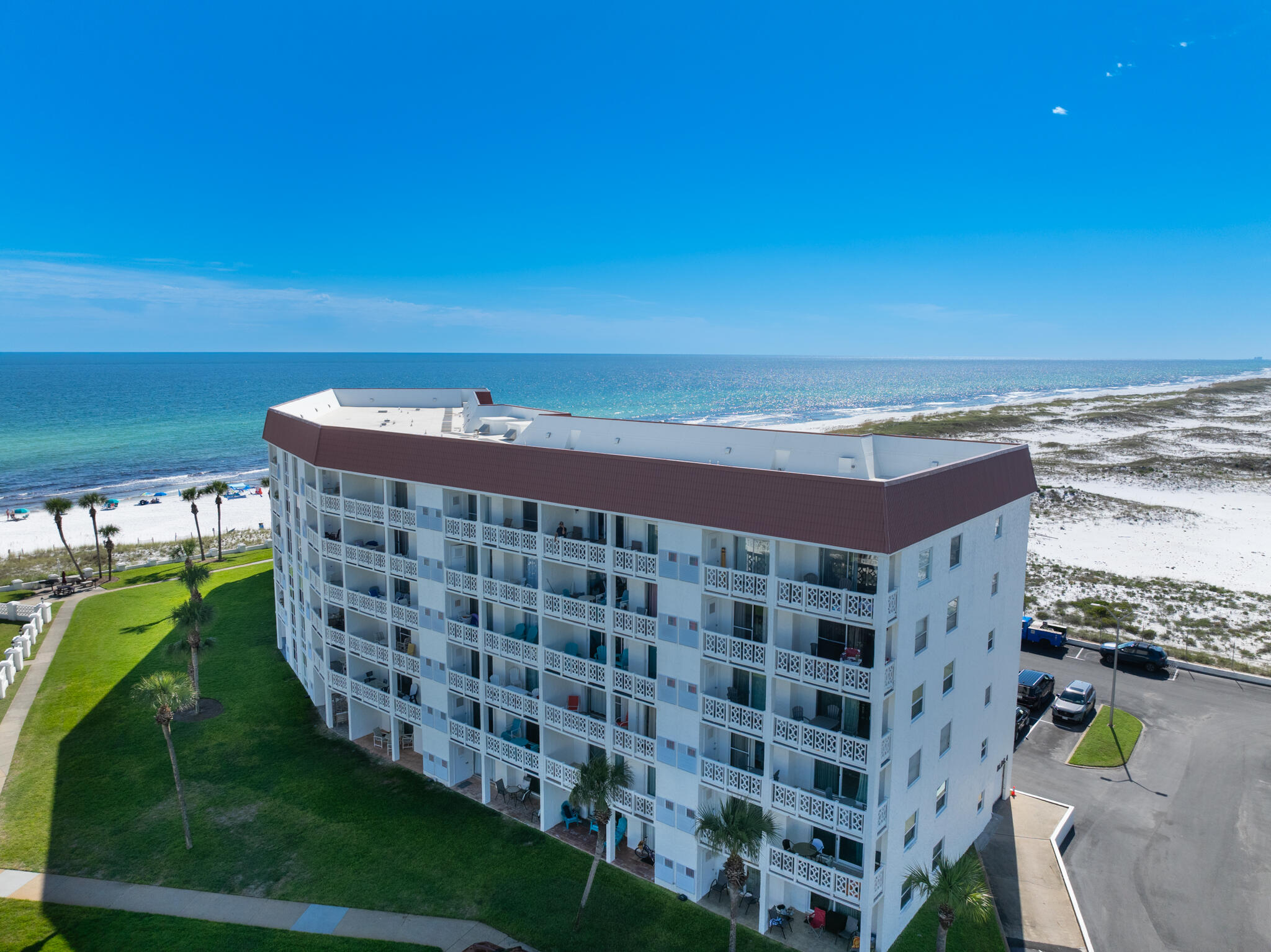 EL MATADOR CONDO - Residential
