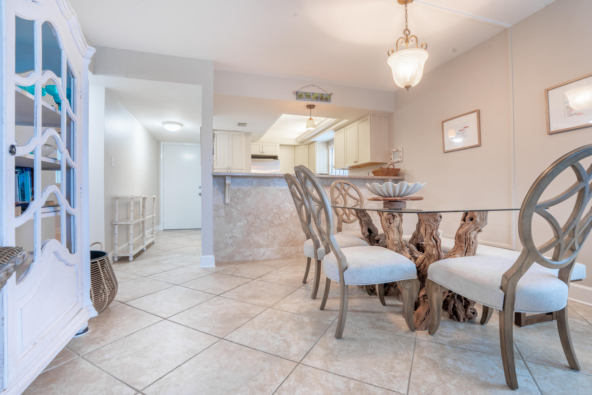 EL MATADOR CONDO - Residential