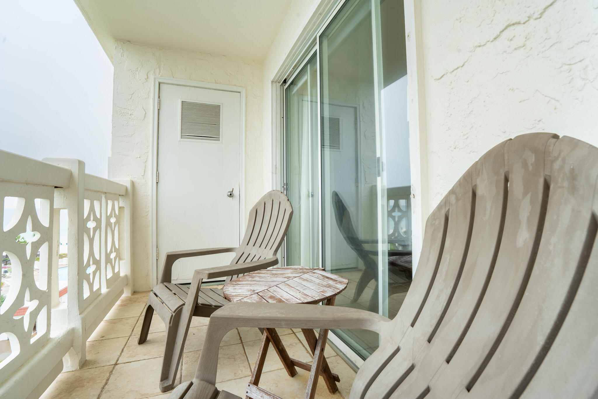 EL MATADOR CONDO - Residential