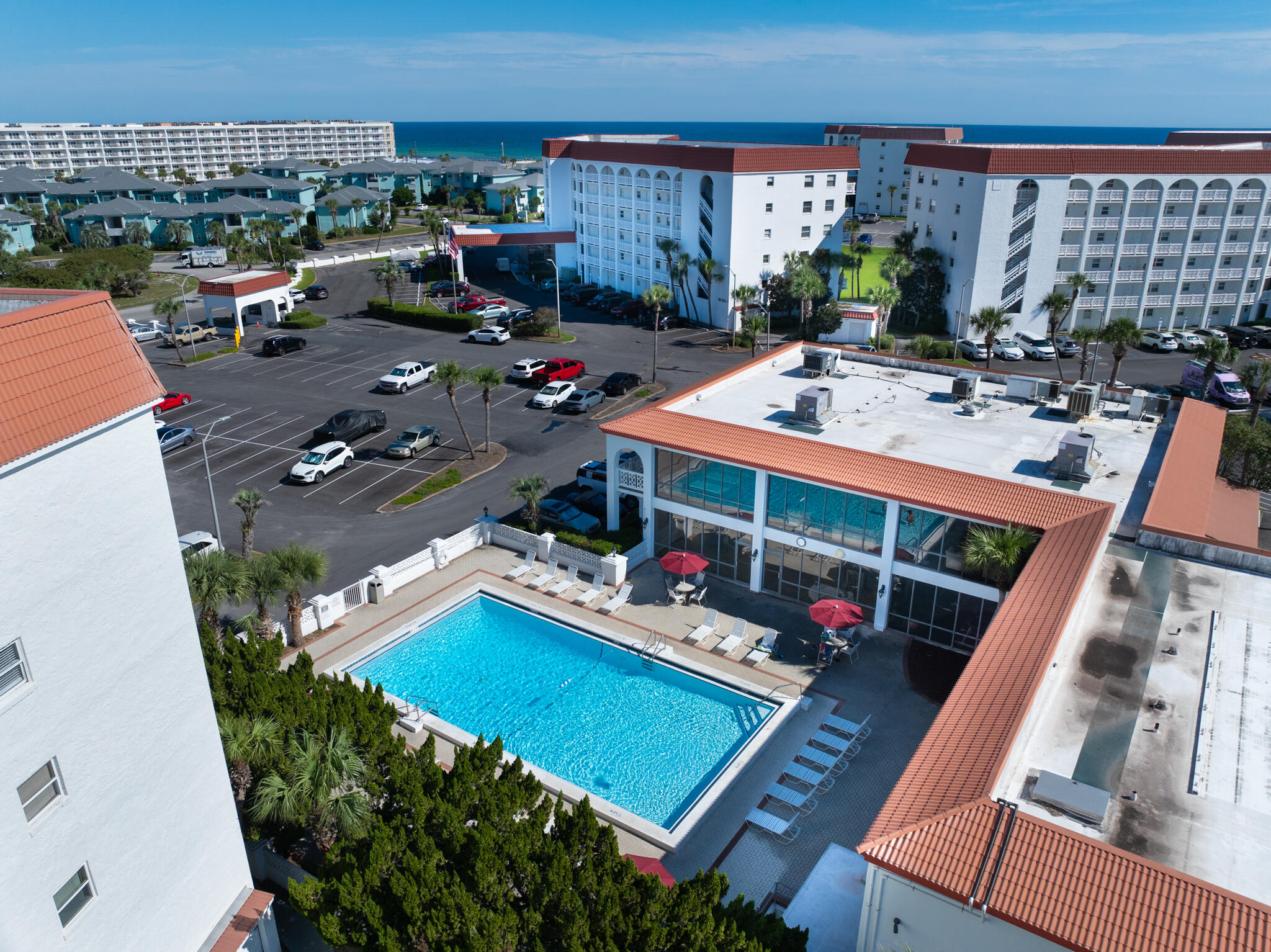 EL MATADOR CONDO - Residential