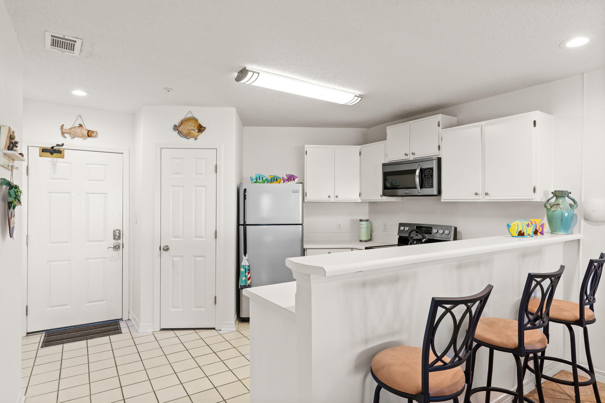 MARAVILLA CONDO 1 - Residential