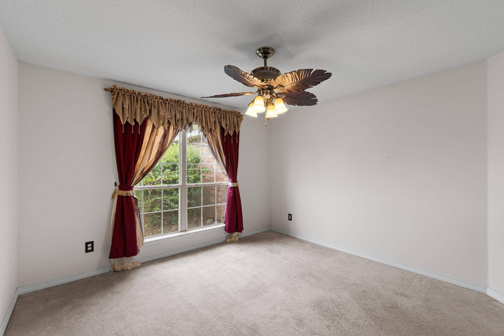 NORTHVIEW ESTATES 7TH ADDN - Residential