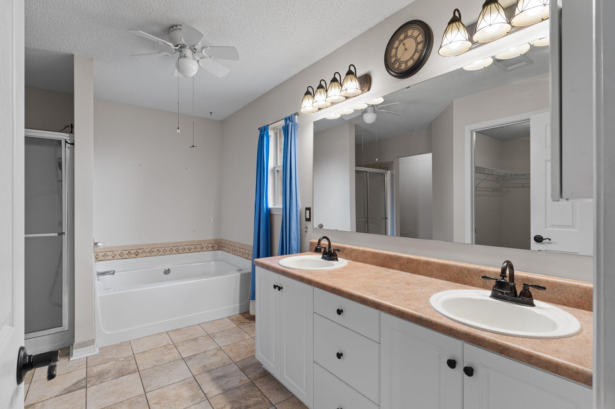 NORTHVIEW ESTATES 7TH ADDN - Residential