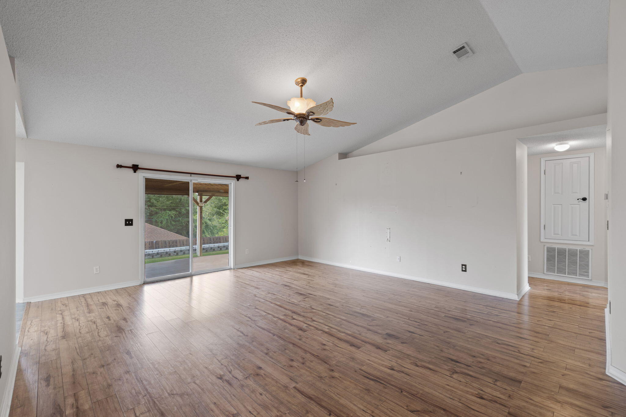 NORTHVIEW ESTATES 7TH ADDN - Residential
