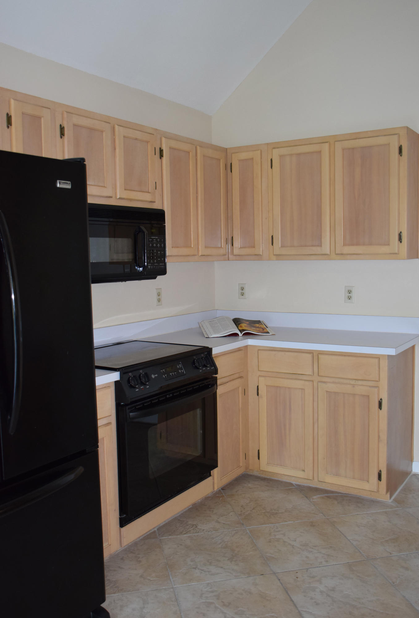 FAIRWAY LAKES PH 1 - Residential