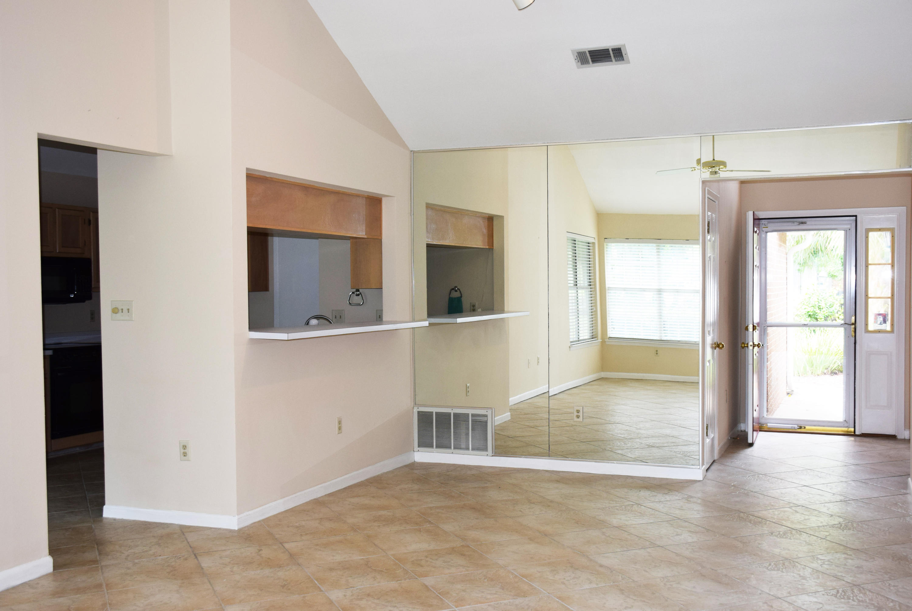 FAIRWAY LAKES PH 1 - Residential