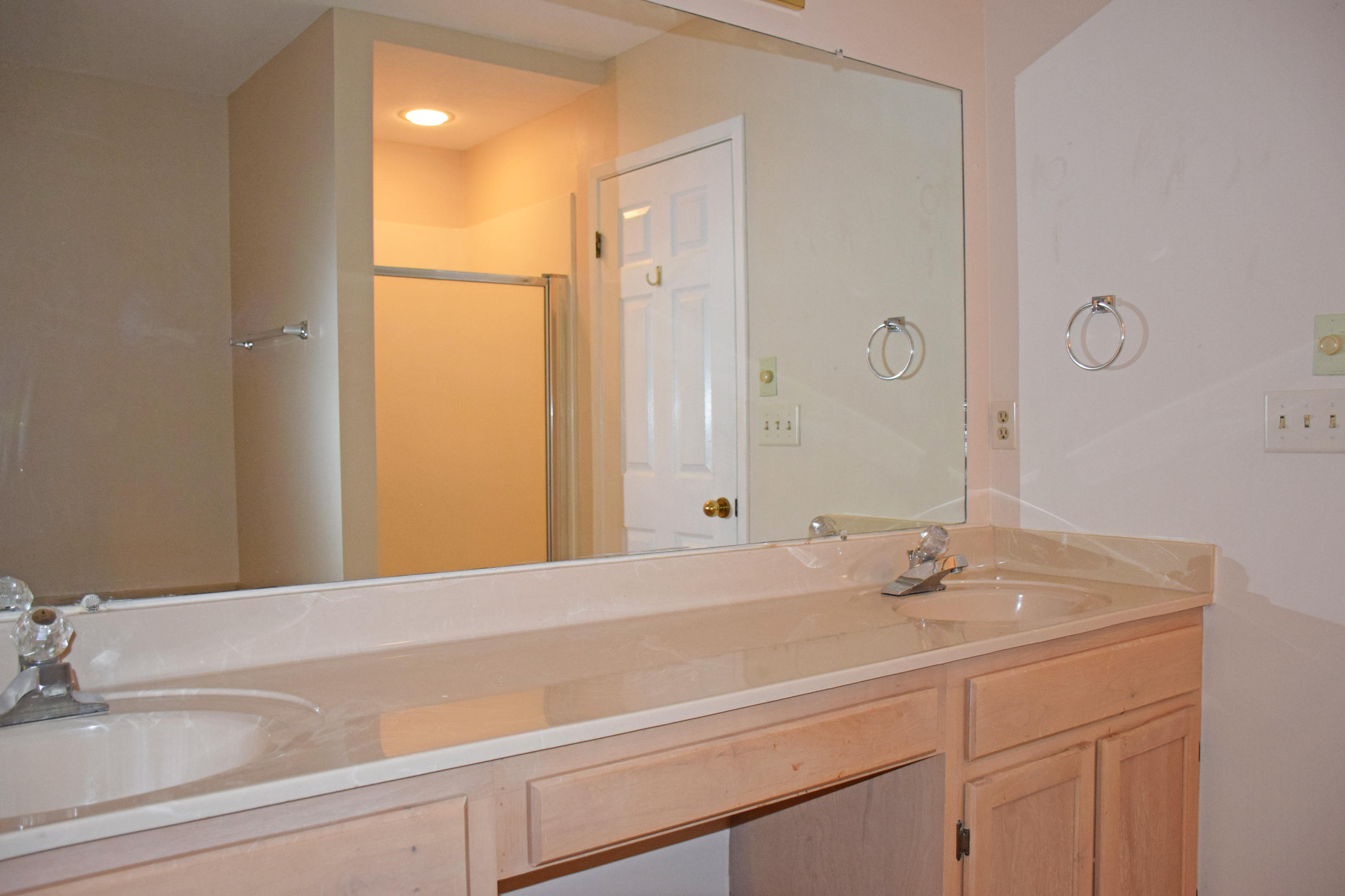 FAIRWAY LAKES PH 1 - Residential