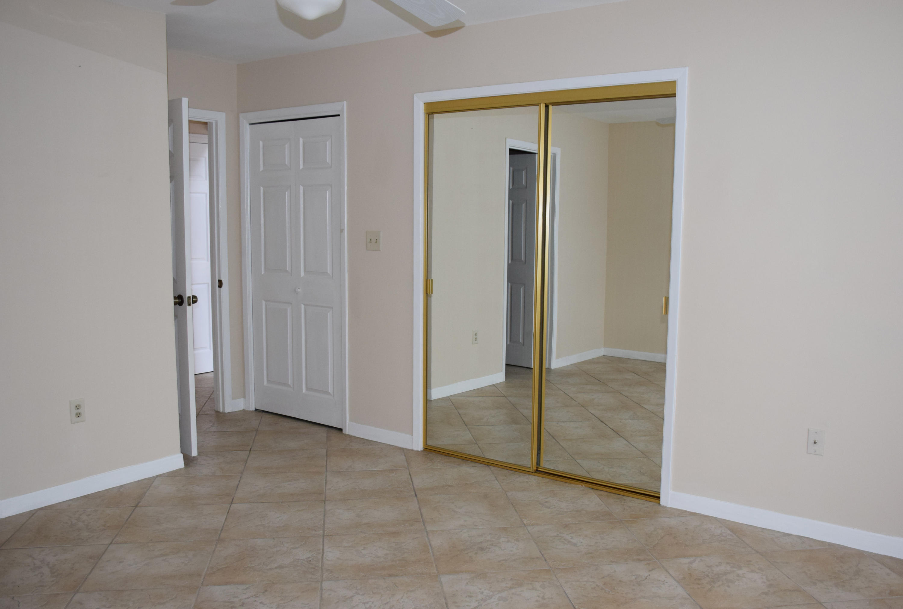 FAIRWAY LAKES PH 1 - Residential