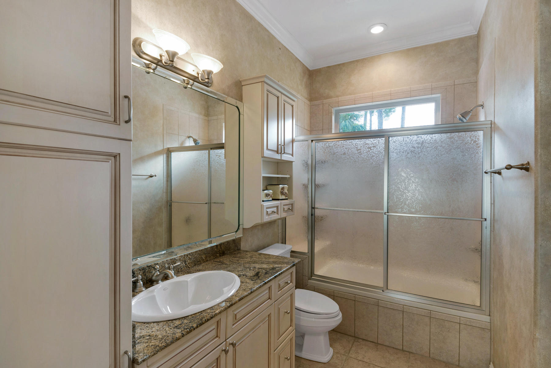 BURNT PINE - Residential