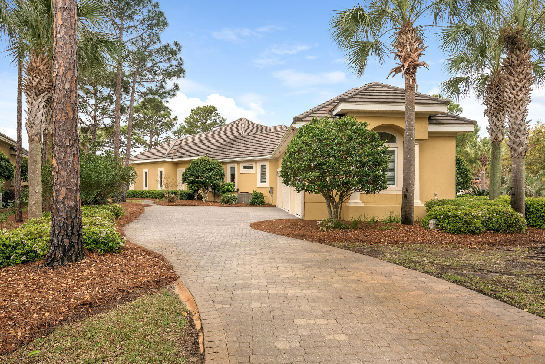 BURNT PINE - Residential