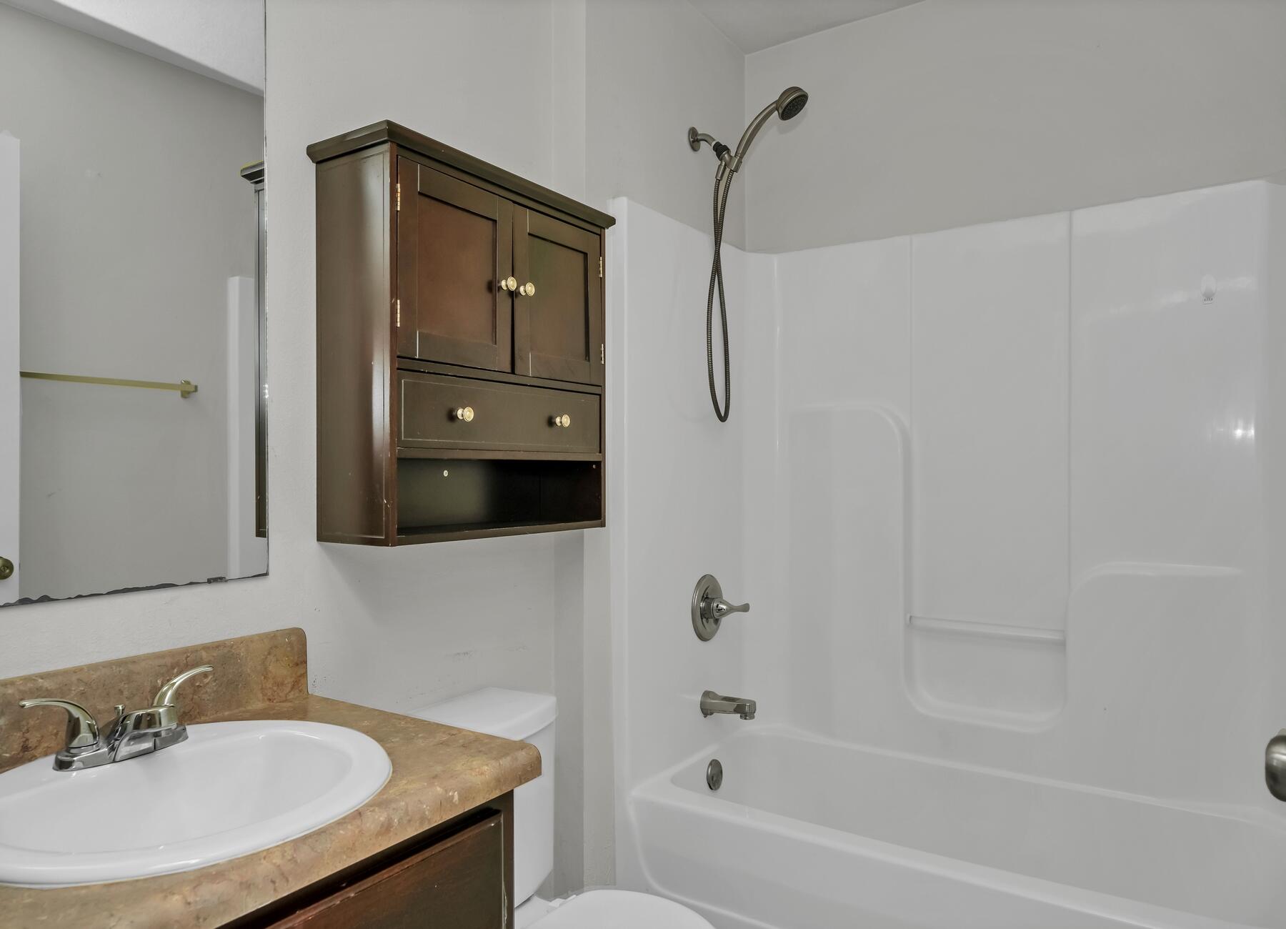 NAVARRE S/D 2ND ADDN - Residential