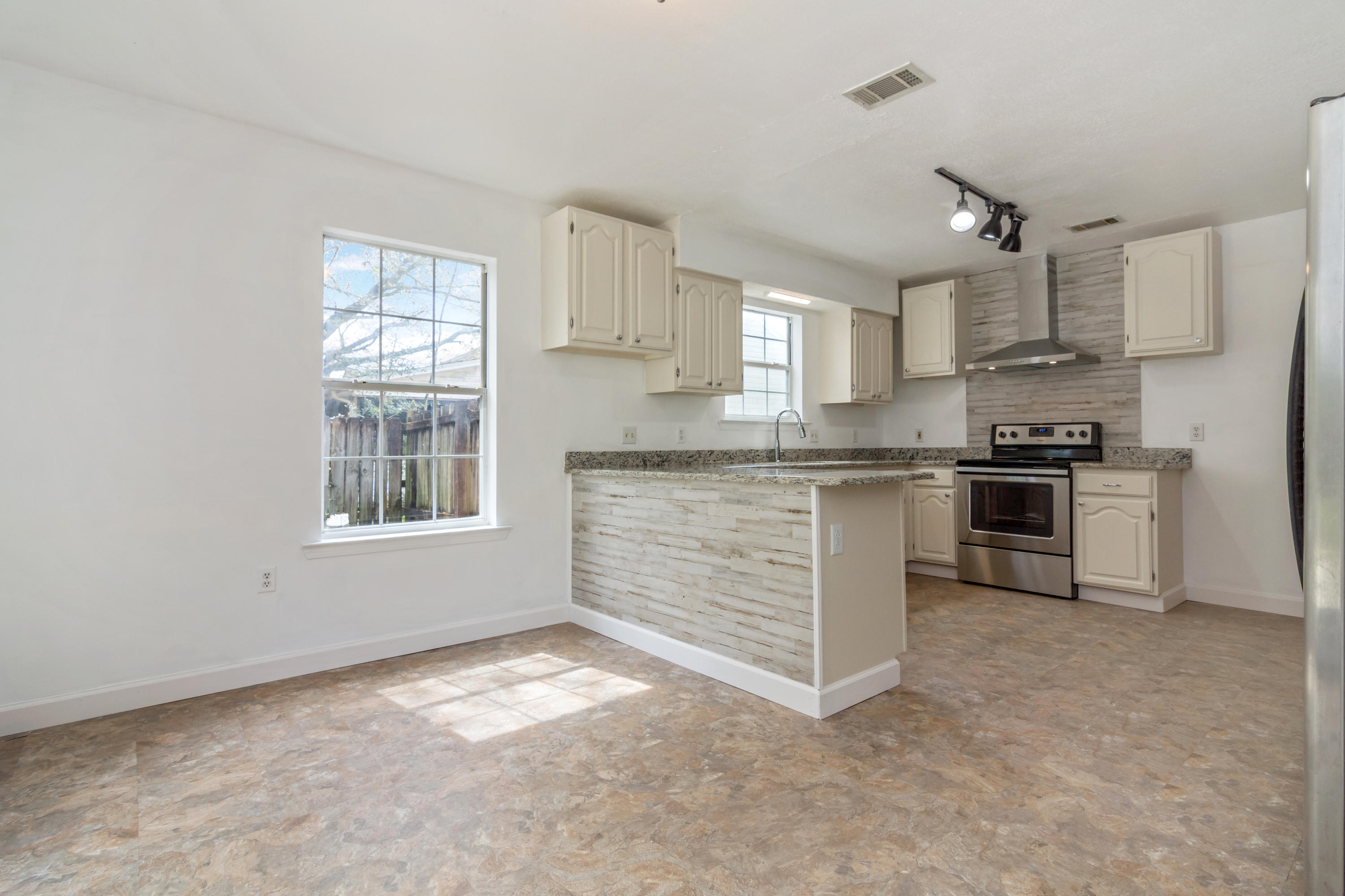 KINGS CROSSING PH 2 - Residential