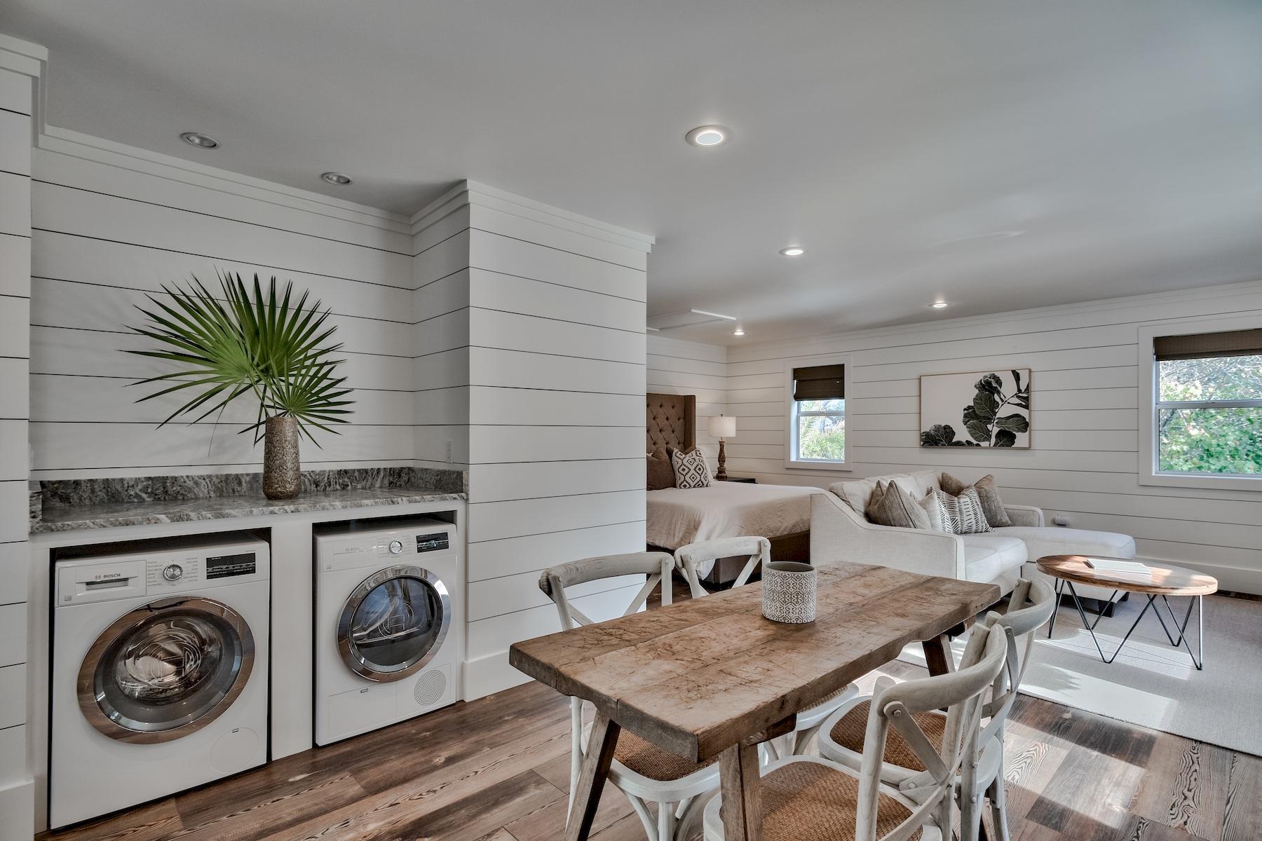 SEAGROVE 3RD ADDN - Residential