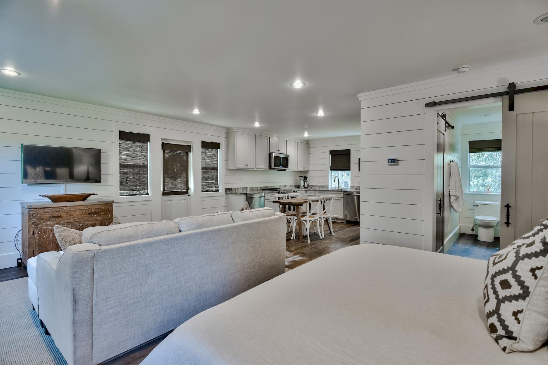 SEAGROVE 3RD ADDN - Residential