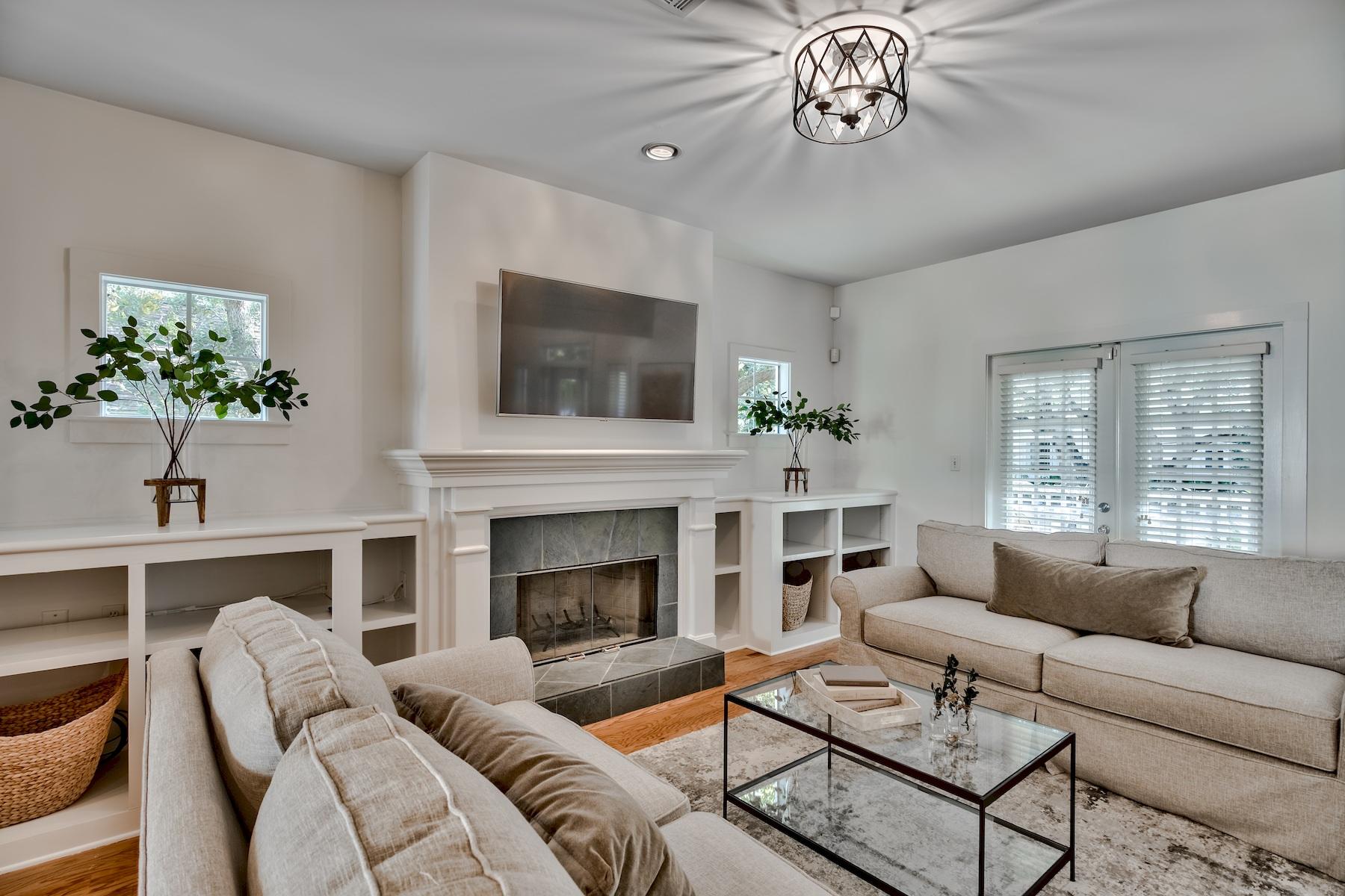 SEAGROVE 3RD ADDN - Residential