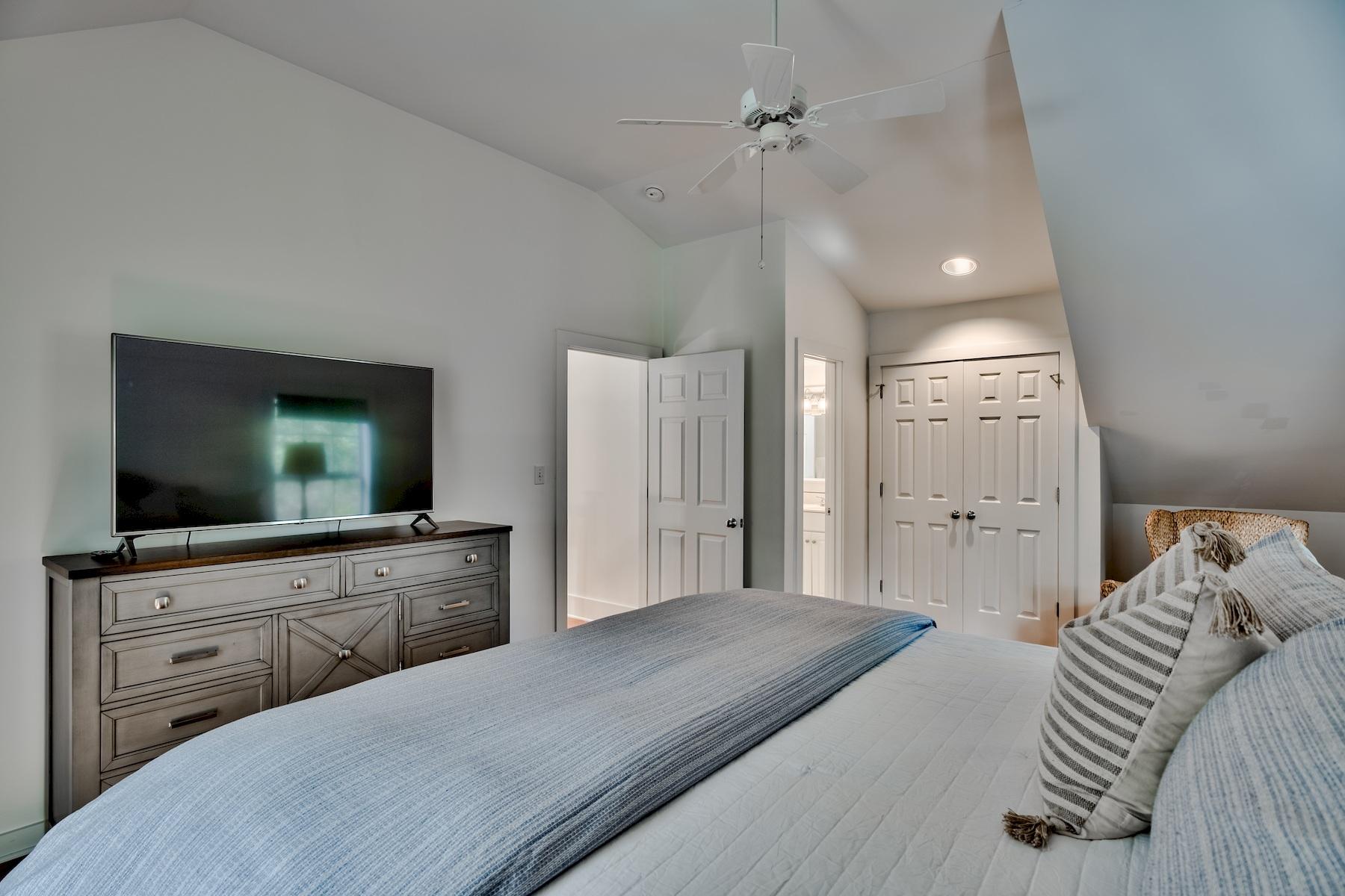 SEAGROVE 3RD ADDN - Residential