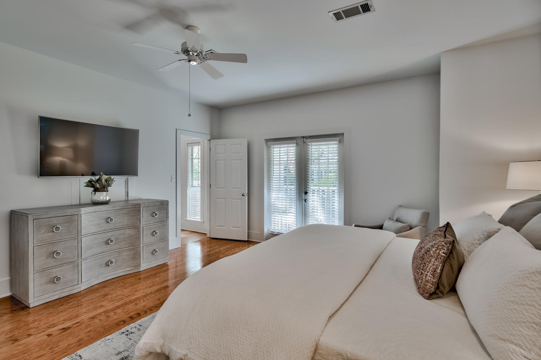 SEAGROVE 3RD ADDN - Residential