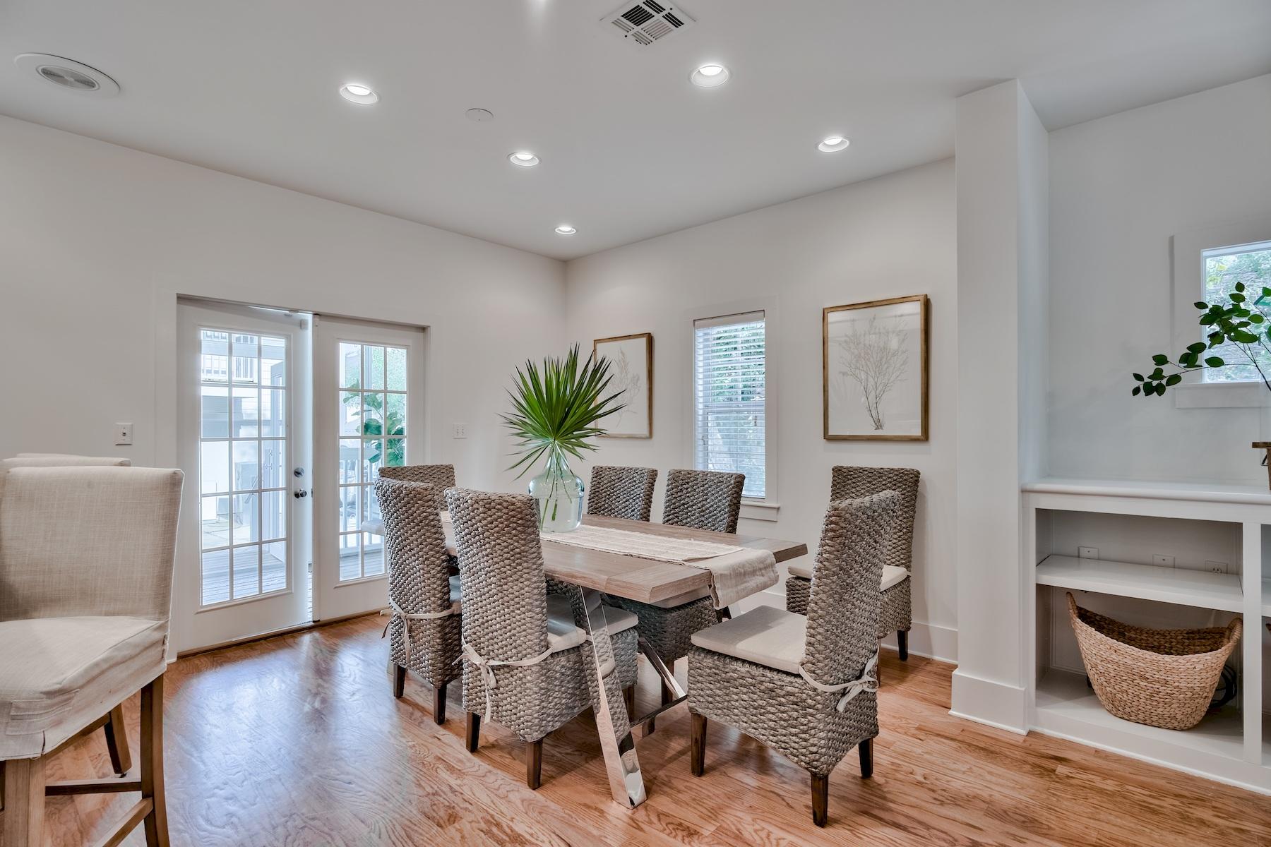 SEAGROVE 3RD ADDN - Residential