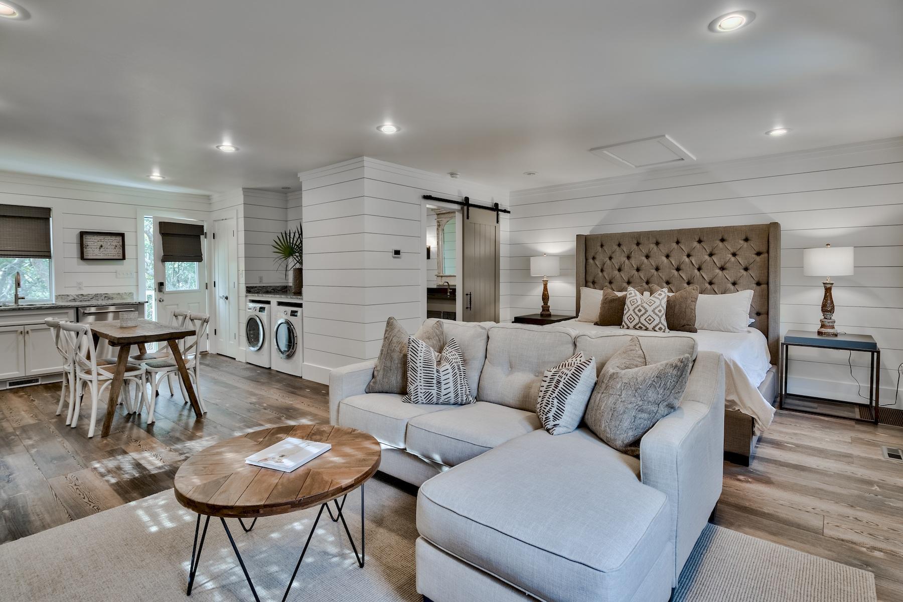 SEAGROVE 3RD ADDN - Residential