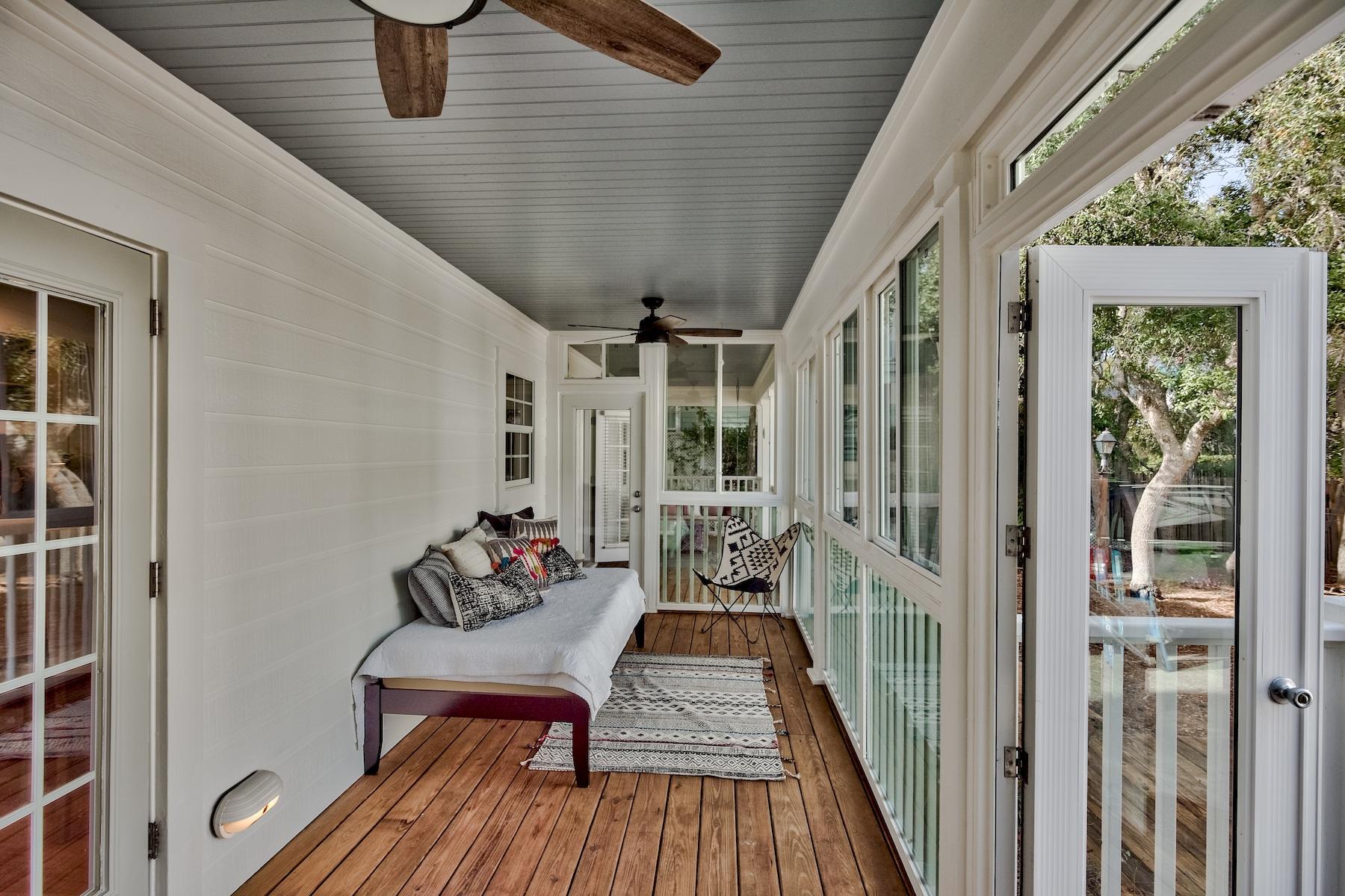 SEAGROVE 3RD ADDN - Residential