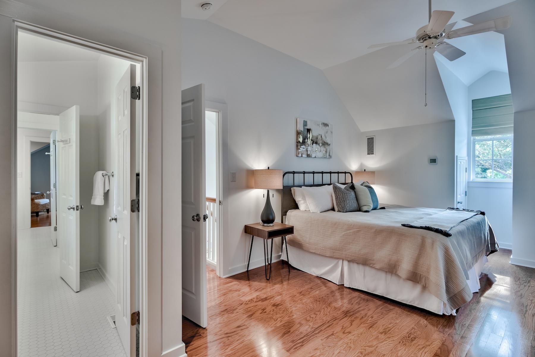 SEAGROVE 3RD ADDN - Residential