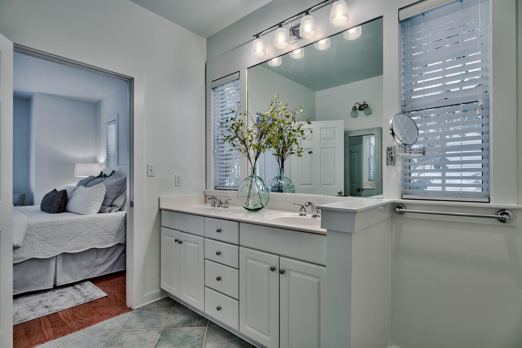 SEAGROVE 3RD ADDN - Residential