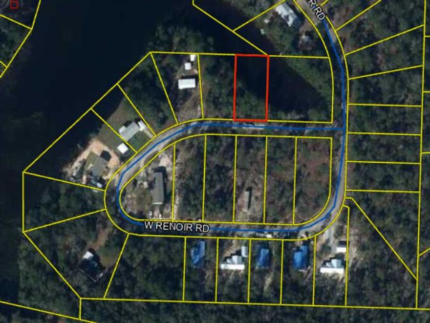 Wooded lot on Topaz Lake. Easy access to Hwy 90 and Hwy 331 in DeFuniak Springs, FL. Other land available and Owner financing available. Mobile homes and Manufactured homes allowed. Septic required and tap fee due.
