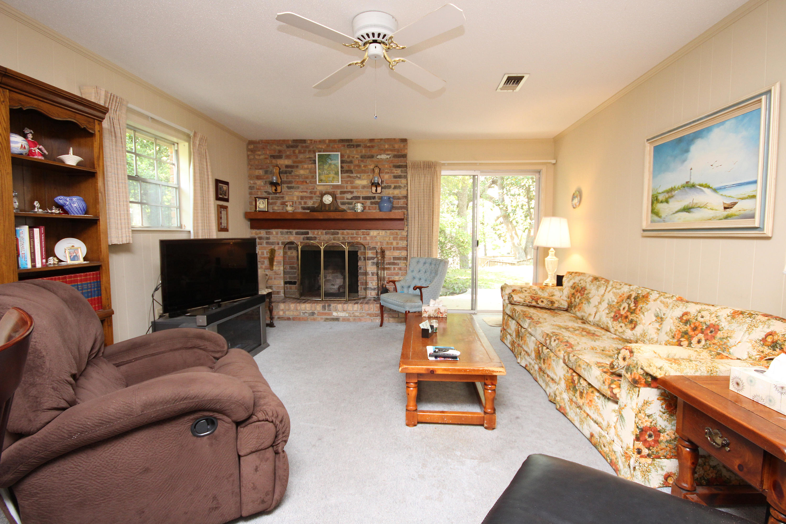 MAGNOLIA MANOR - Residential