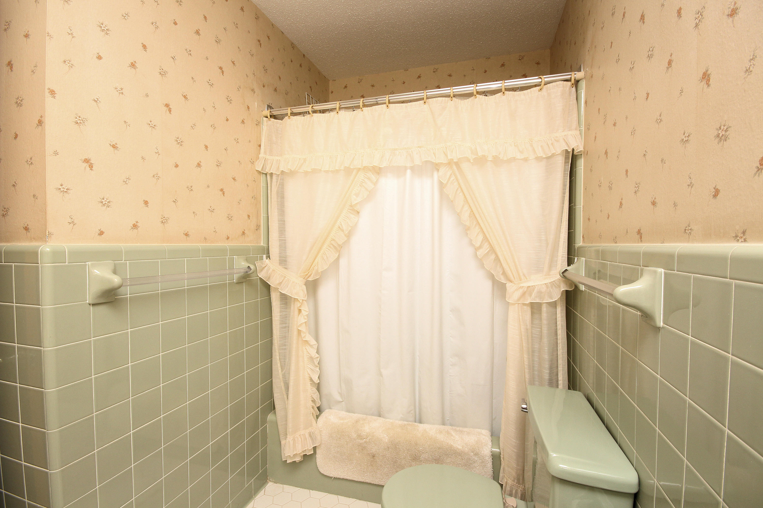 MAGNOLIA MANOR - Residential