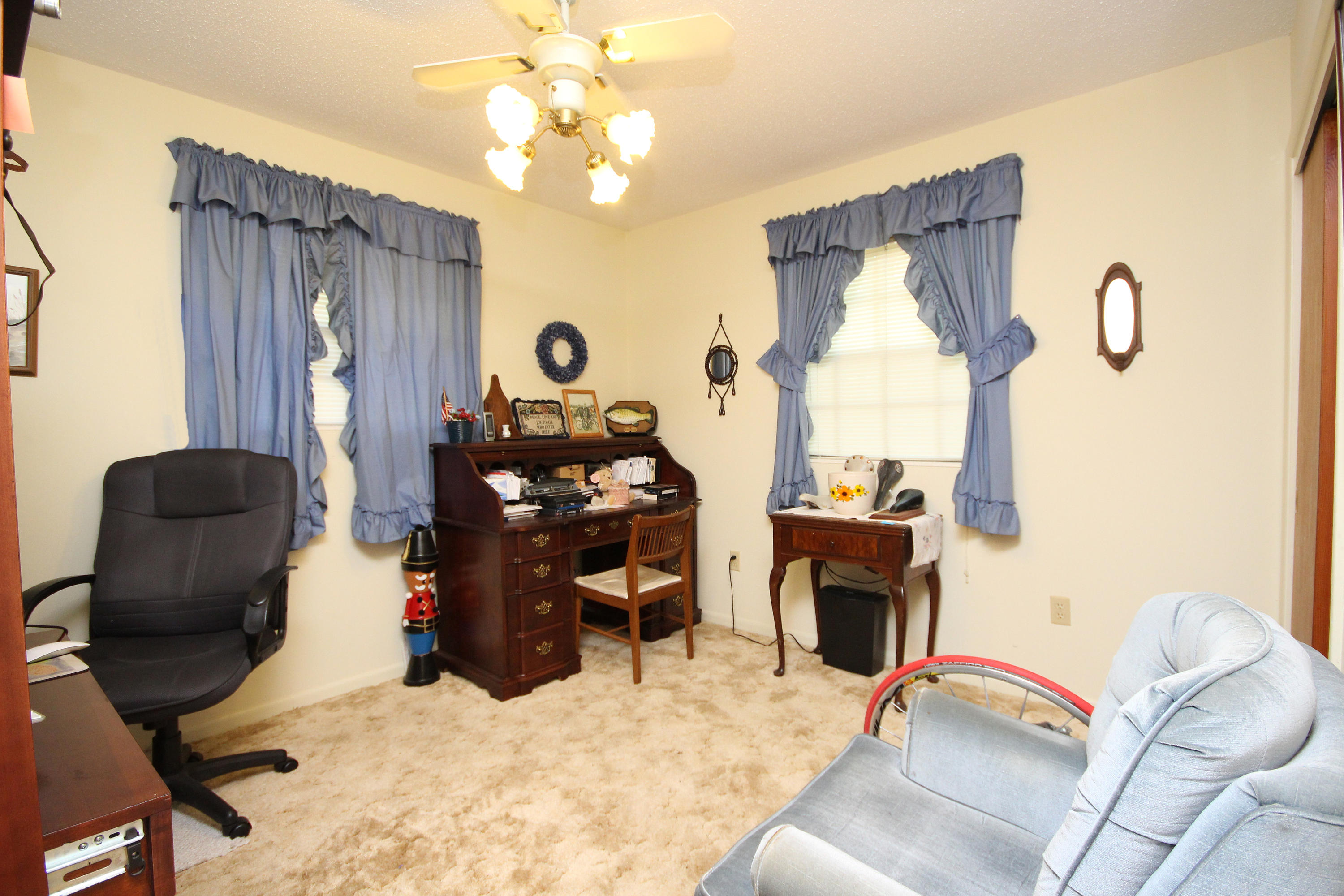 MAGNOLIA MANOR - Residential