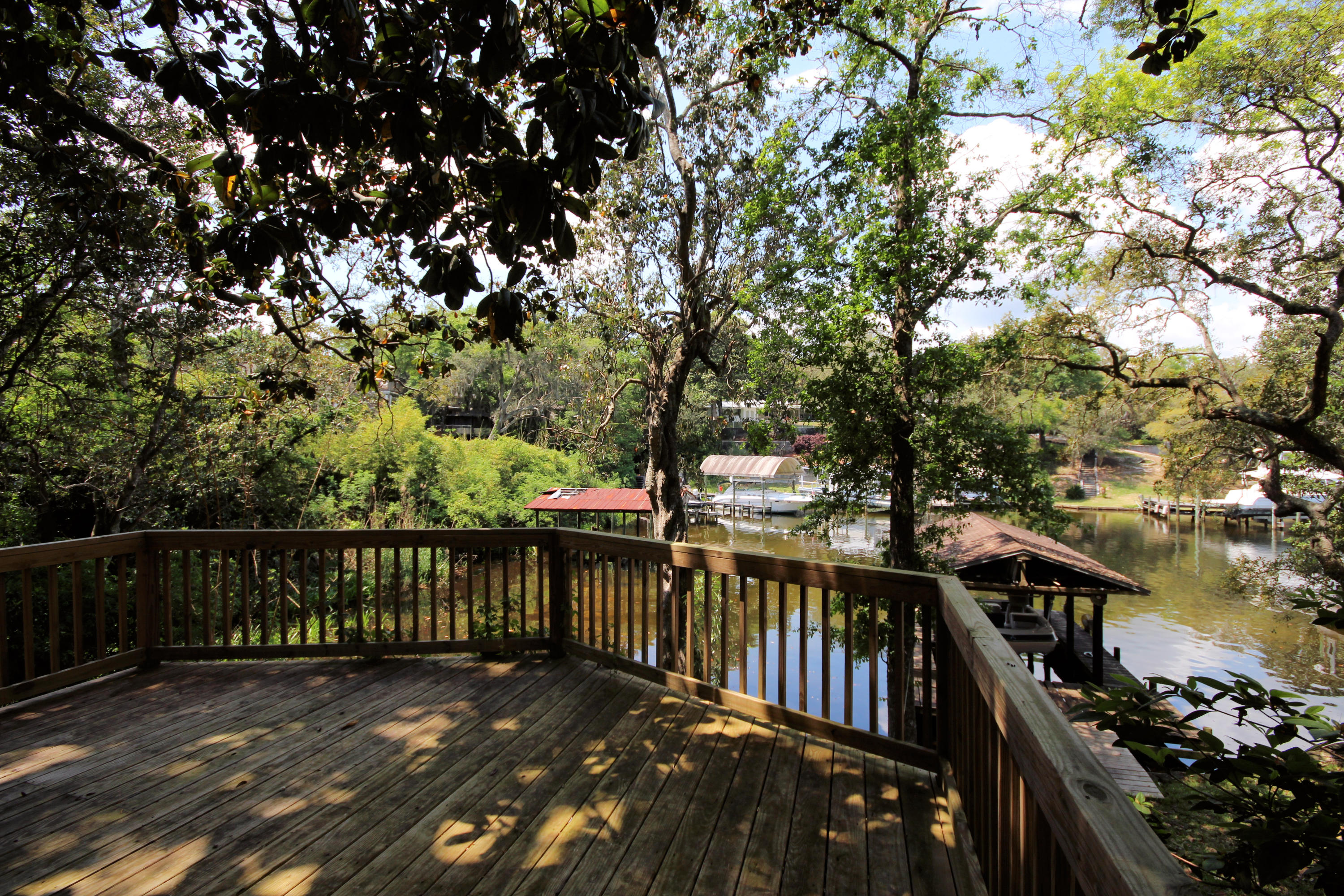 MAGNOLIA MANOR - Residential