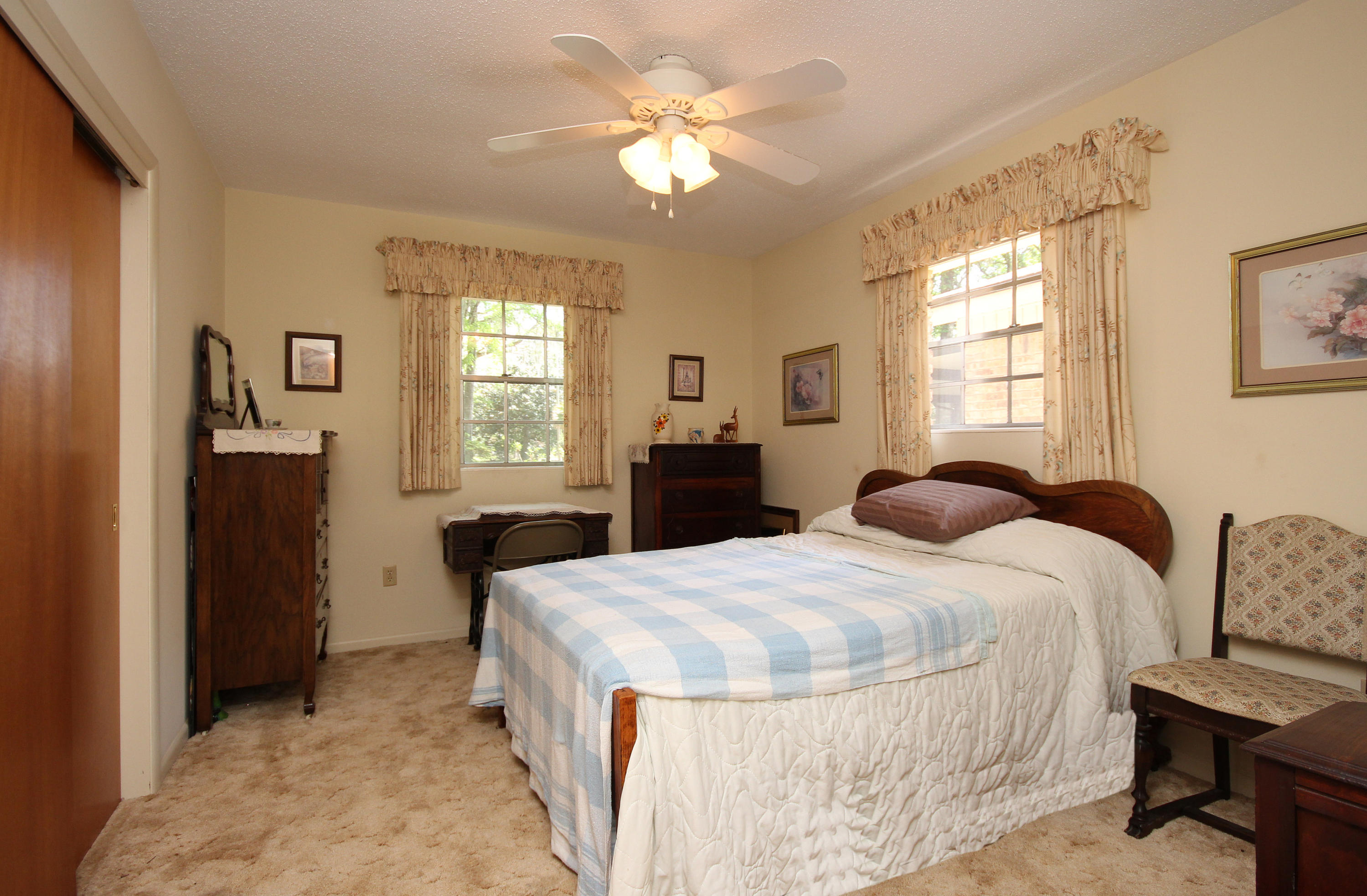 MAGNOLIA MANOR - Residential