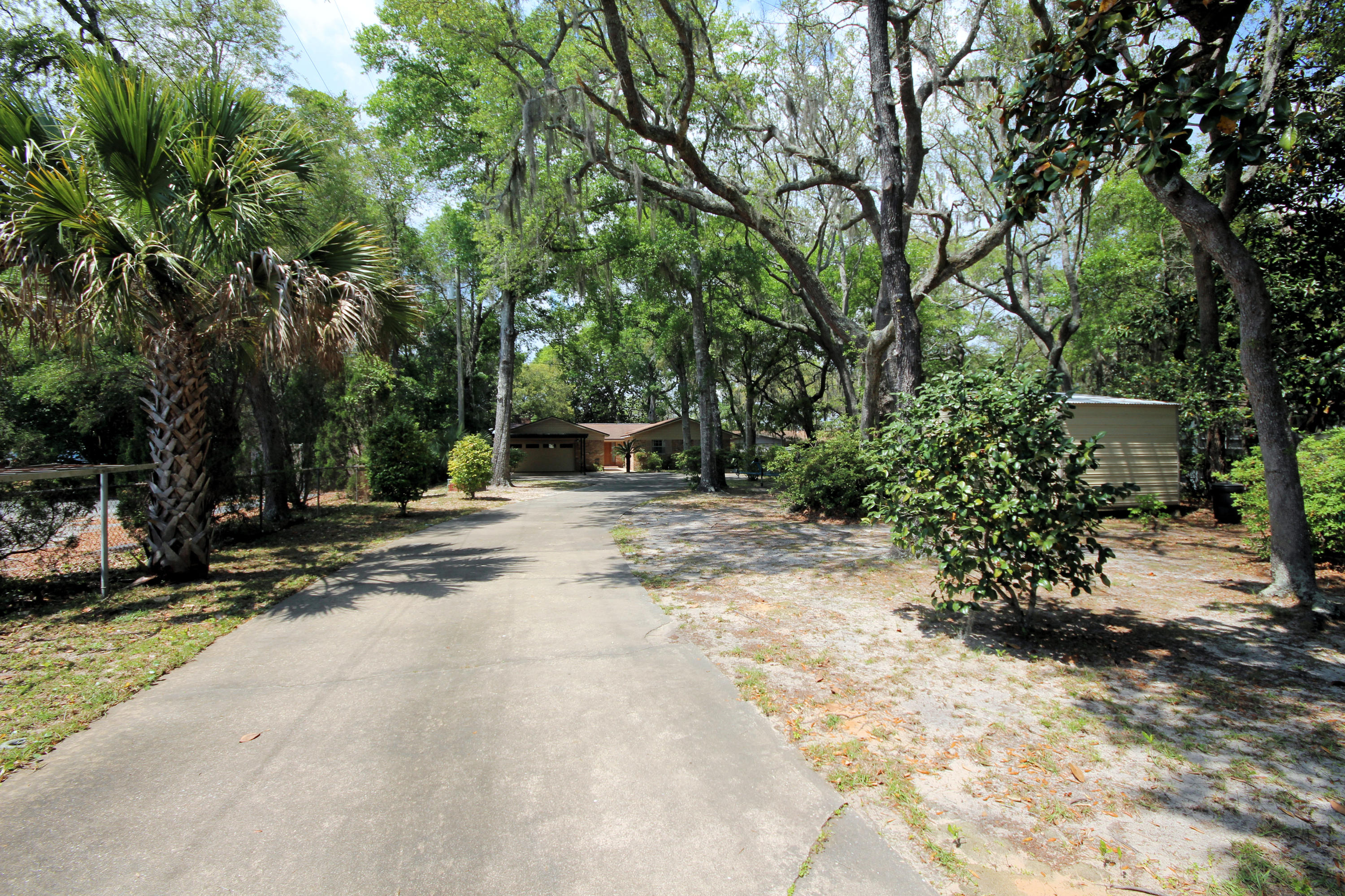 MAGNOLIA MANOR - Residential