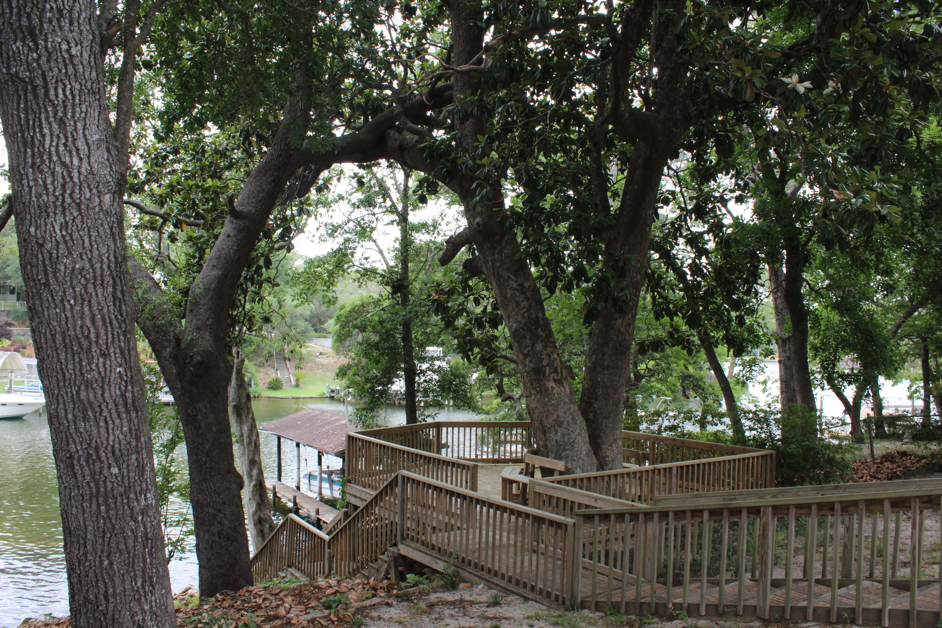 MAGNOLIA MANOR - Residential