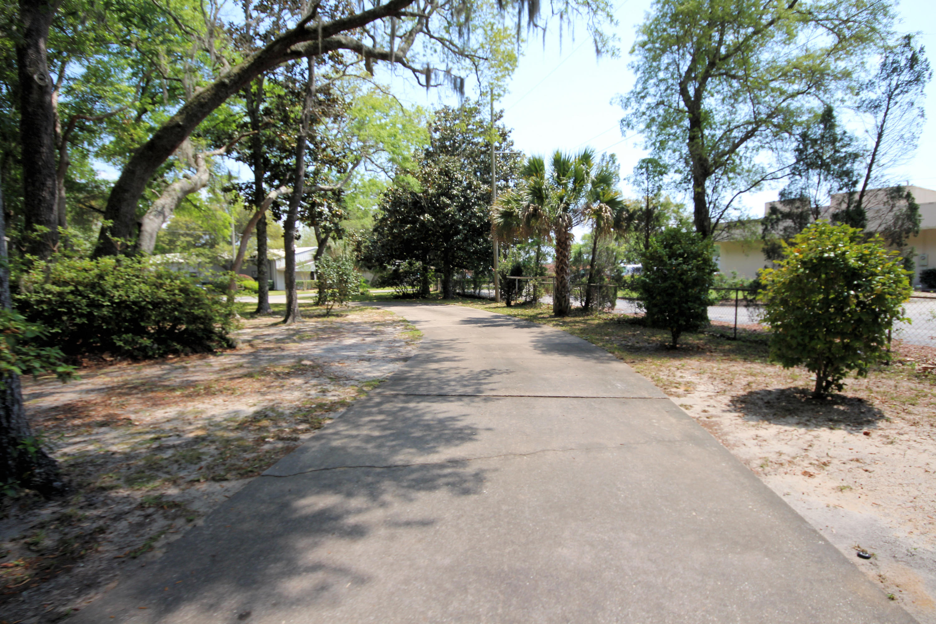 MAGNOLIA MANOR - Residential