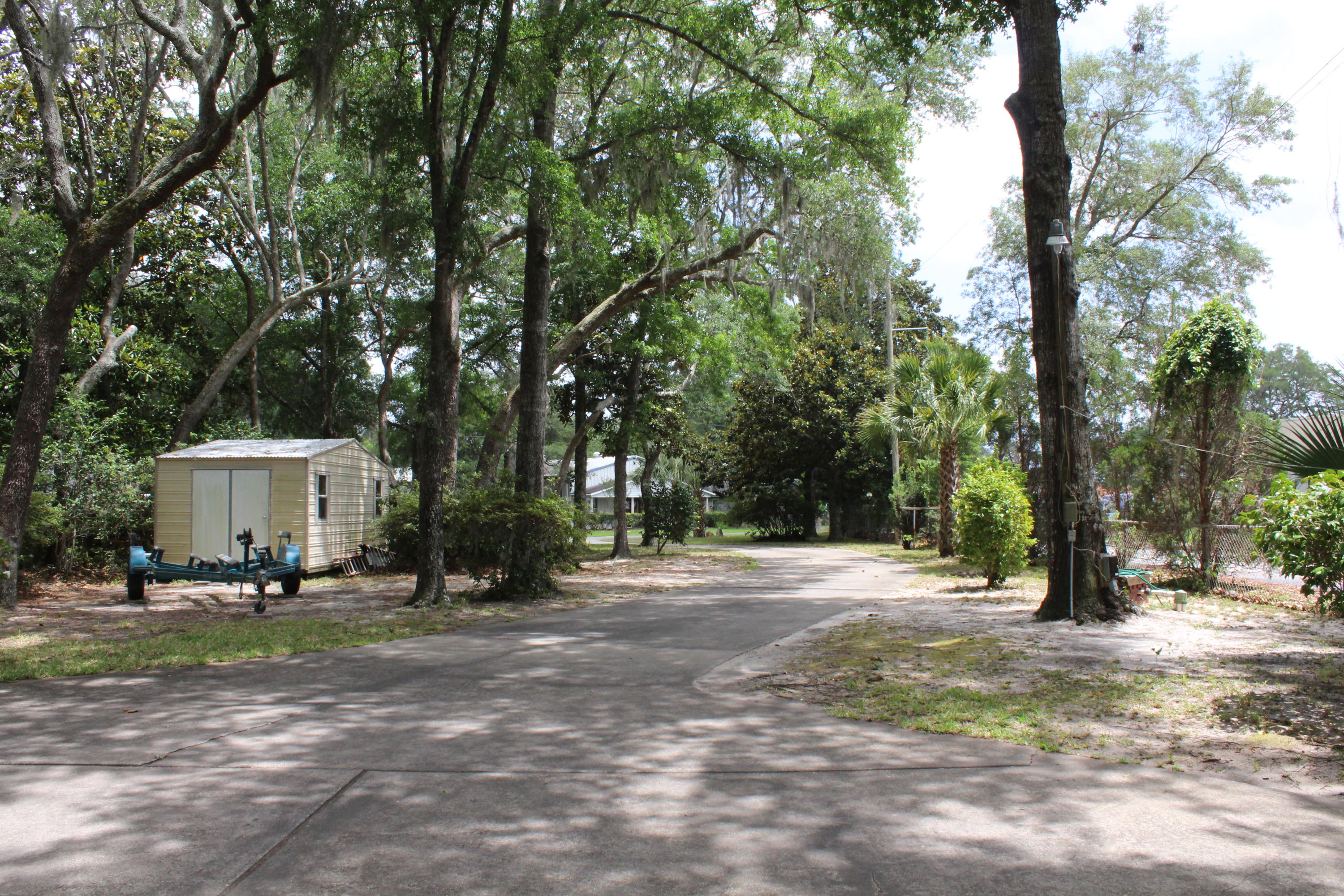 MAGNOLIA MANOR - Residential