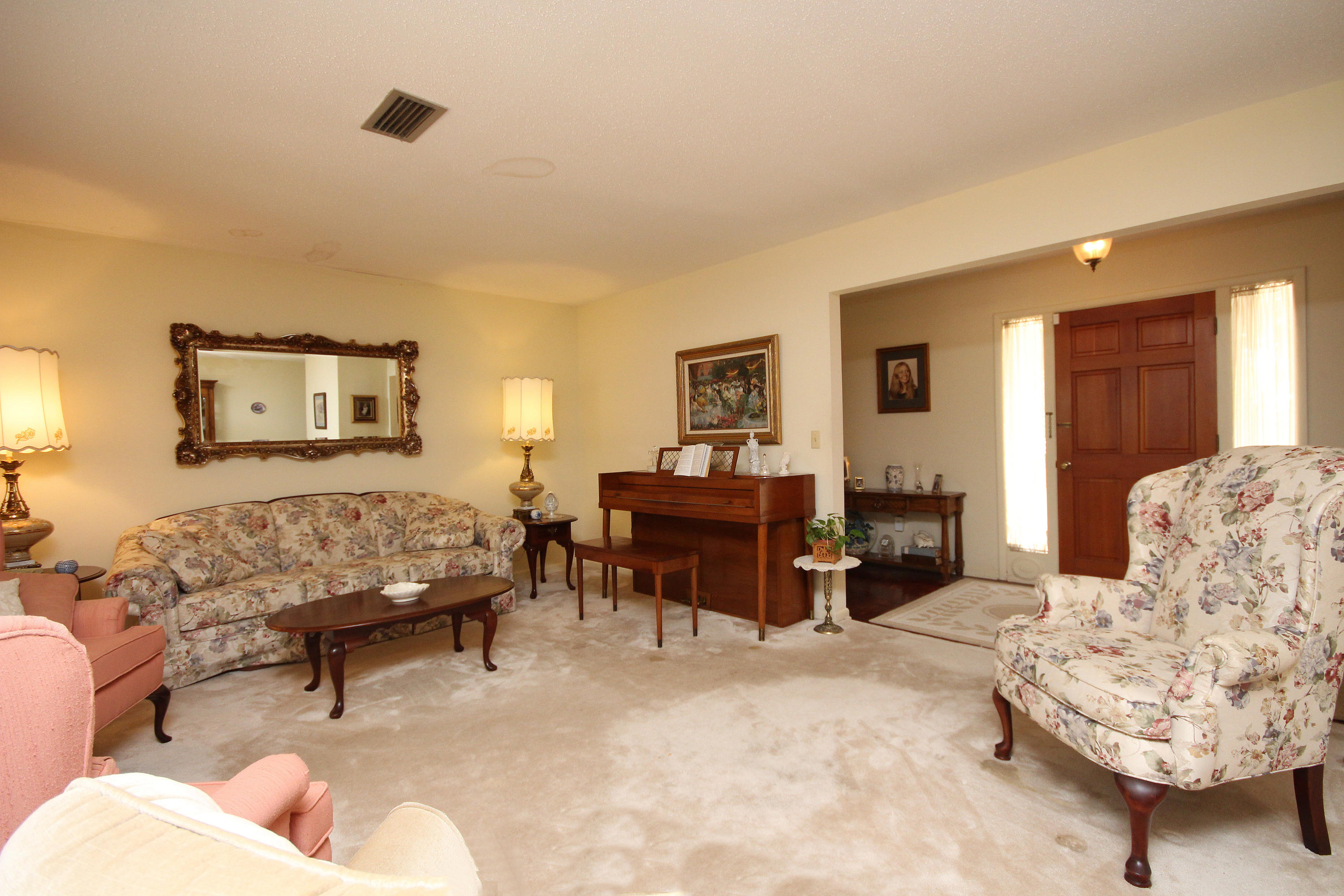 MAGNOLIA MANOR - Residential