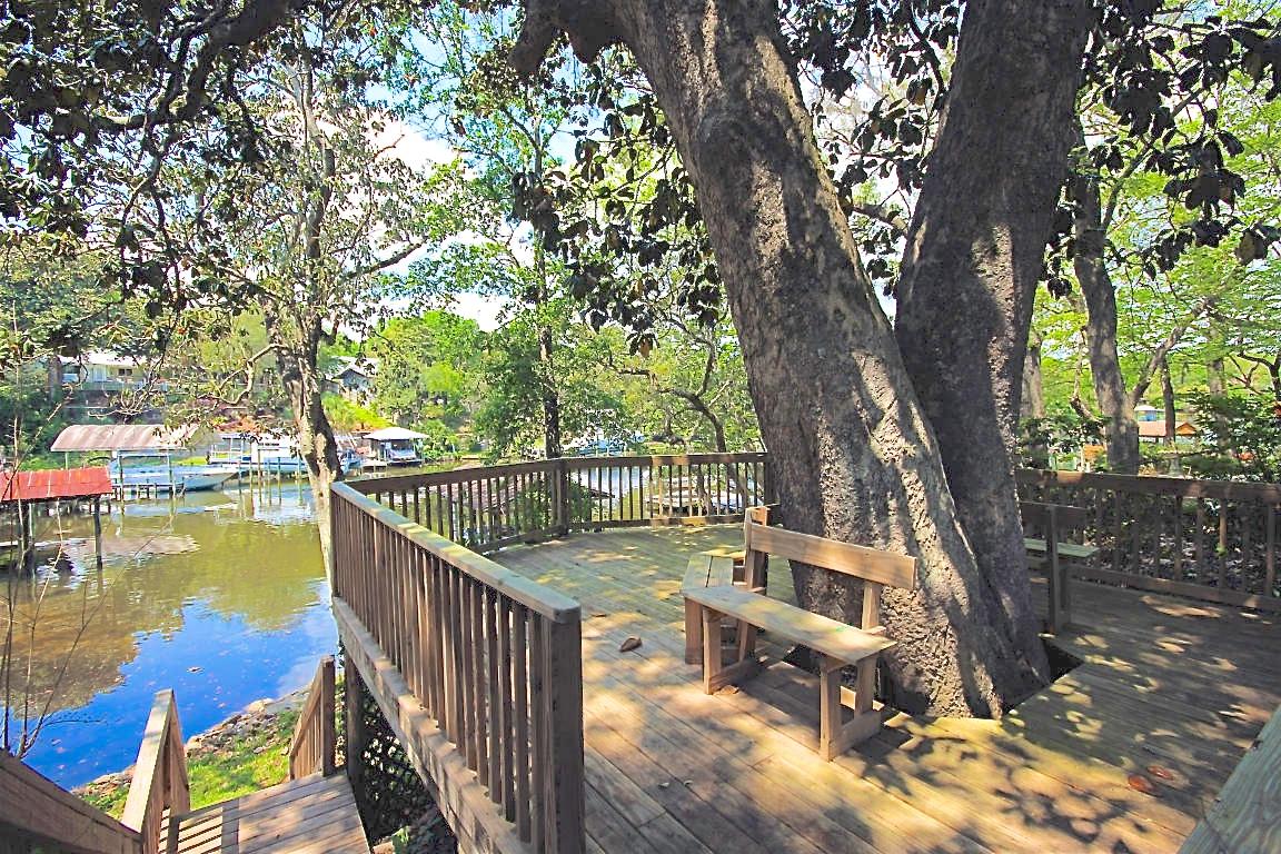 MAGNOLIA MANOR - Residential