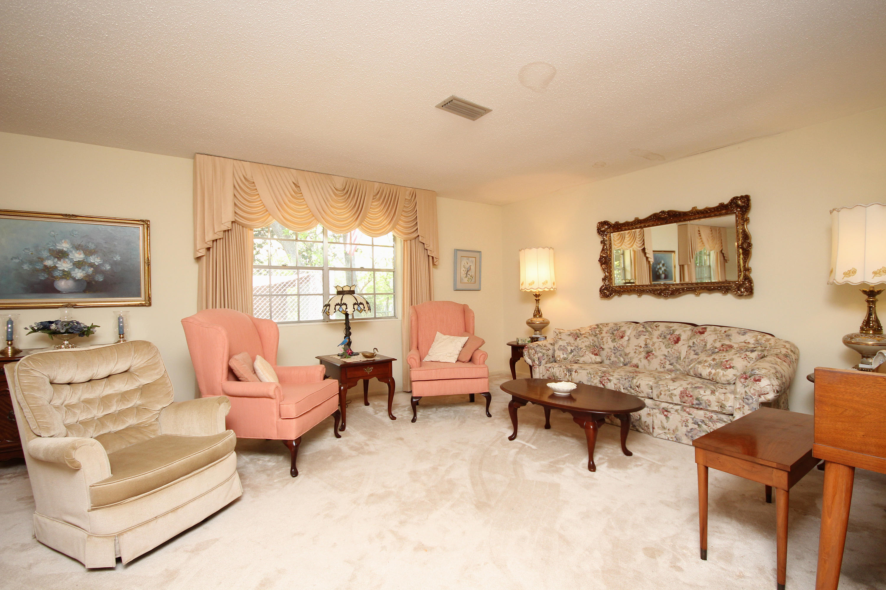 MAGNOLIA MANOR - Residential