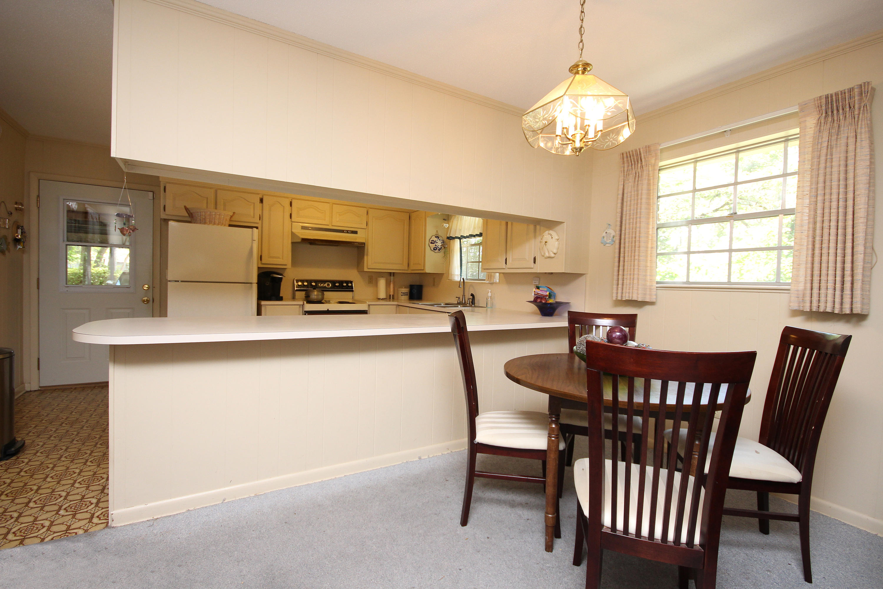 MAGNOLIA MANOR - Residential