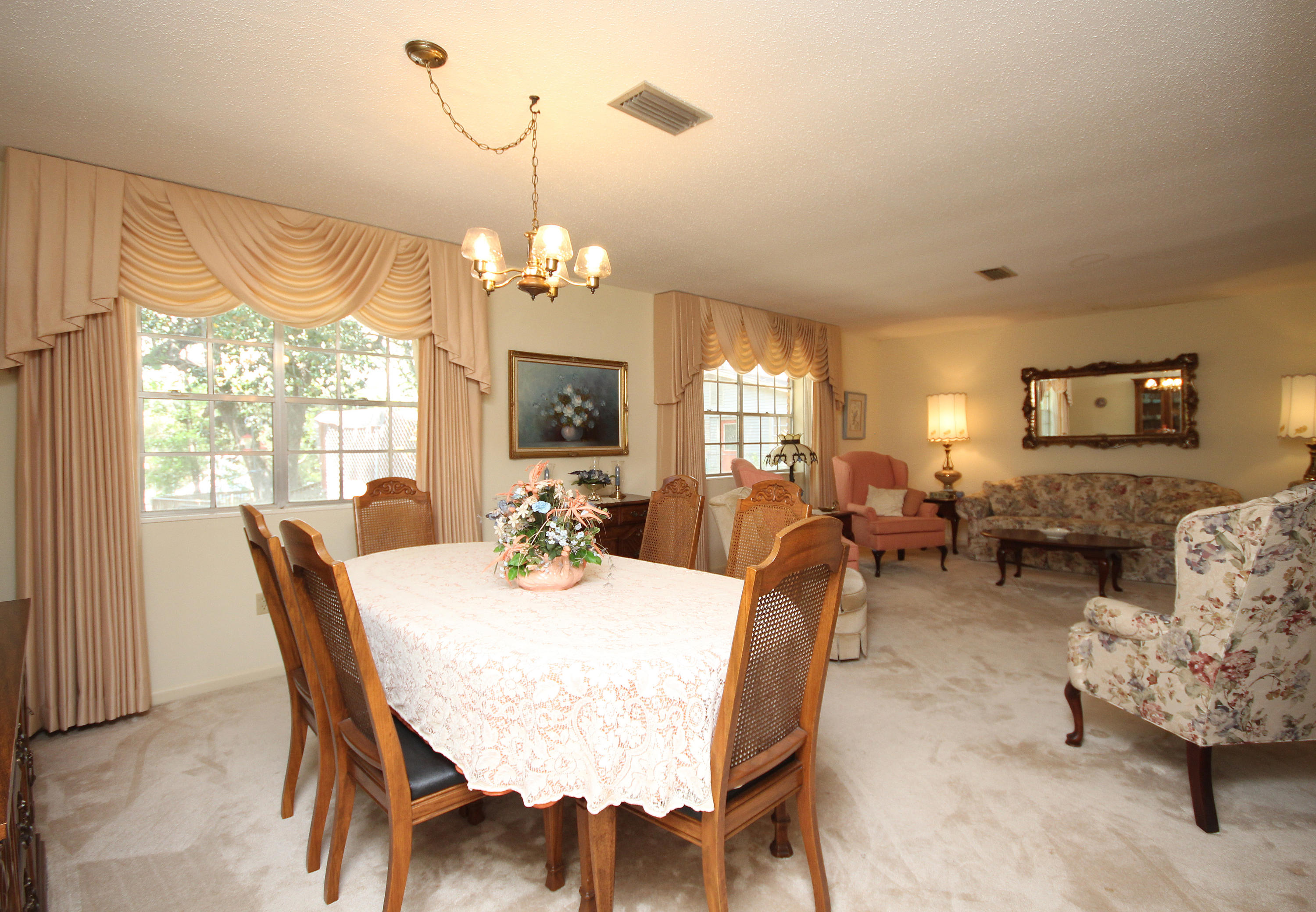 MAGNOLIA MANOR - Residential